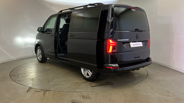 Volkswagen Transporter T32 Swb Diesel 2.0 BiTDI 204 Highline Kombi Van DSG